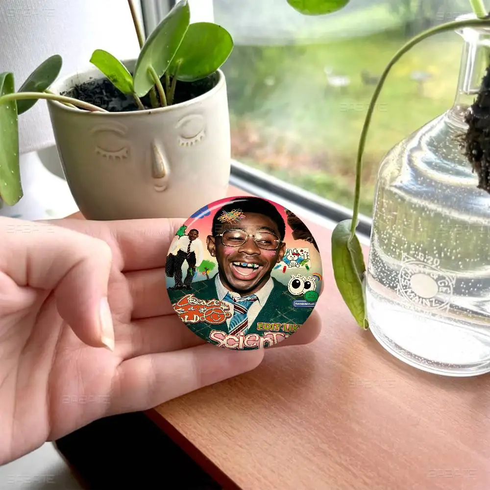 مغني الراب تايلر الخالق أنيمي دبابيس لطيف الكرتون شارة سترة الجينز التلبيب دبوس هدية الملحقات