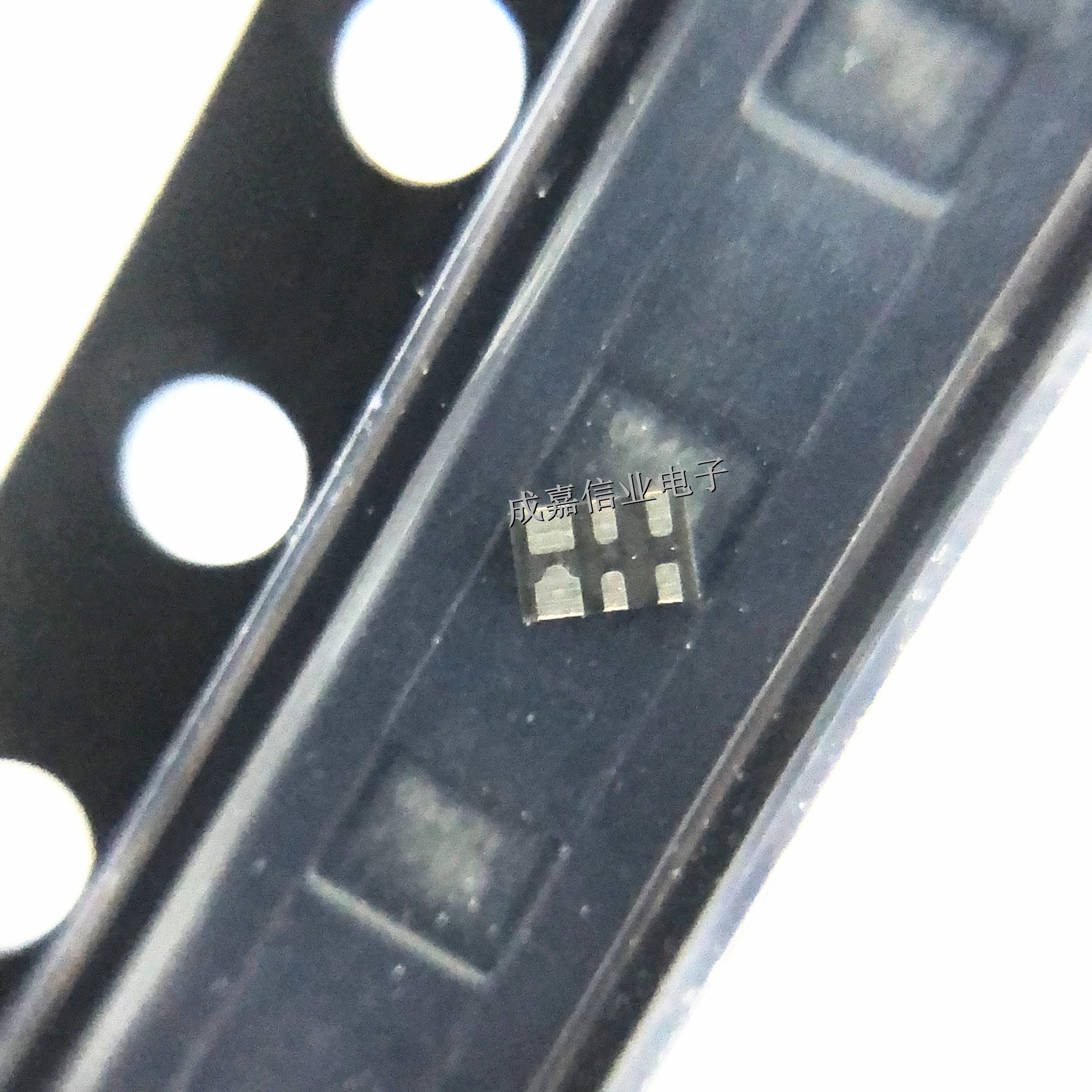 100pcs/Lot RCLAMP0542T.TCT SLP1610P4T-6 MARKING;0542T ESD Protection Diodes / TVS Diodes Operating Temperature:- 55 C-+ 125 C