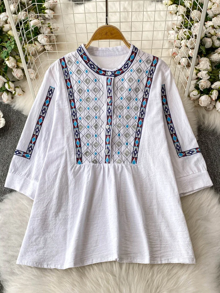 Women's Summer Blouse Ethnic Style Retro Embroidery Single Breasted Round Neck Seven Quarter Sleeve T-shirt New Loose Top BL180