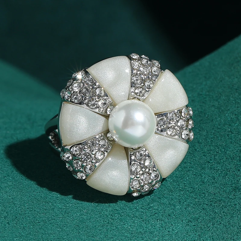 Vintage Round Pearl Rings For Woman High Quality Silver Color Natural Stone Rhinestone Wedding Luxury Jewelry Designer 2026 New
