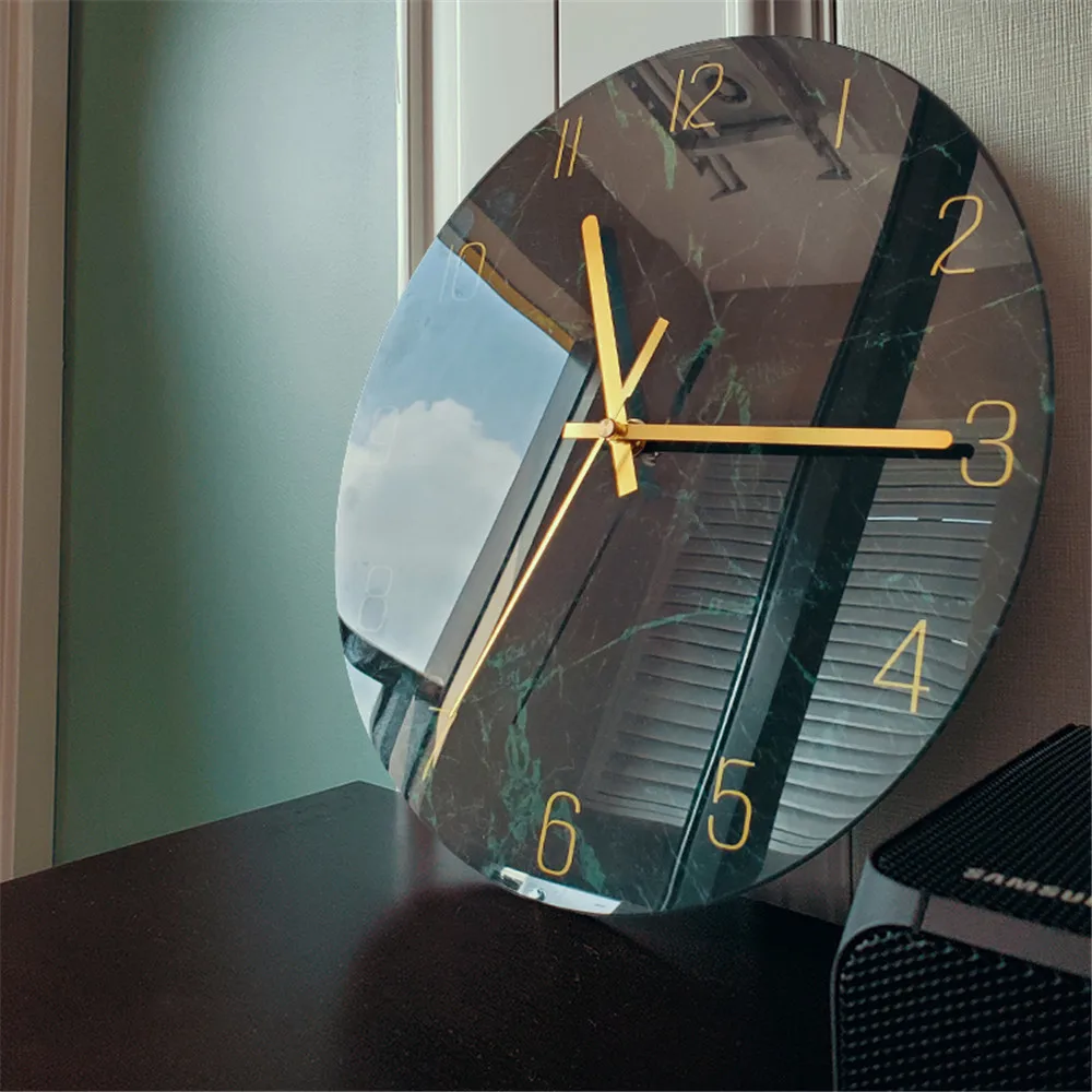 Silent Wall Clock Creative Fashionable Home Decor Items Modern Simple Light Luxury Living Room Decoration High Sense Clock