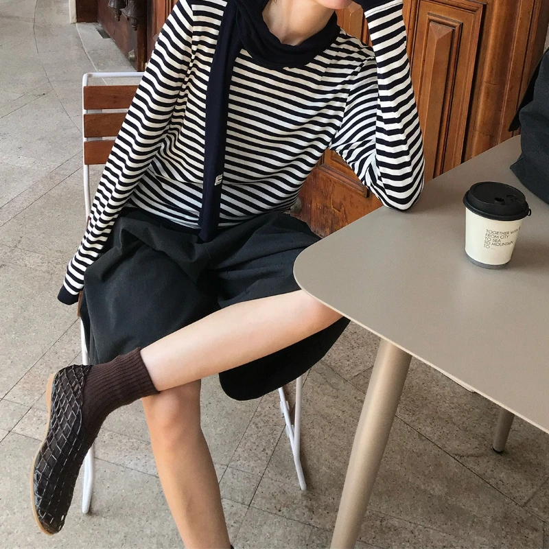 

2025 Striped Long Sleeve T-Shirt for Women, Autumn and Winter Base Layer