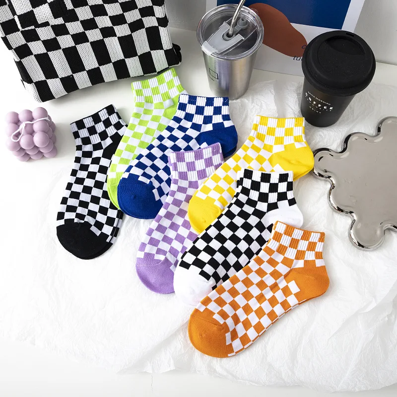 

Women Checkerboard Socks Funky Harajuku Geometric Checkered Low Tube Short Hip Hop Cotton Streetwear Crew Ankle Socks Girls Sox