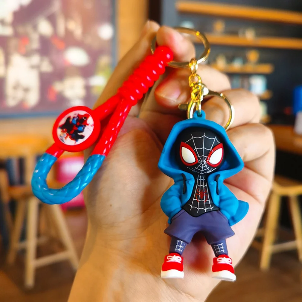 Marvel Spiderman Cartoon Schlüsselanhänger Hübsche Superhelden Schlüsselanhänger Charm Ornamente Schmuck Schultasche Dekoration Spielzeug Urlaubsgeschenke