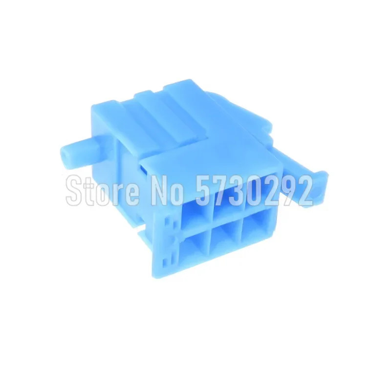 6P 3.5mm Blue Color Automotive Electric Wiring Harness Plug Socket With Terminals