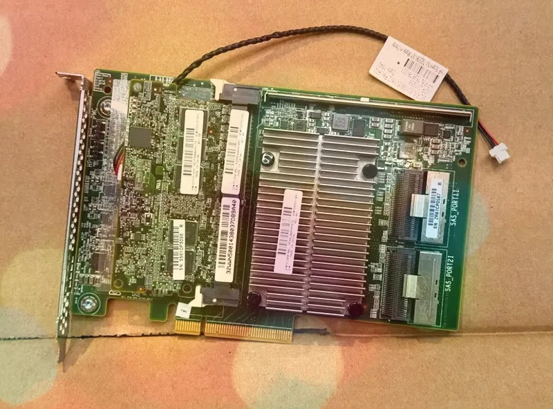 

P840 4 ГБ кэш FBWC 12 ГБ/с 2-портовый контроллер SAS Raid Card 726897-B21 761880-001