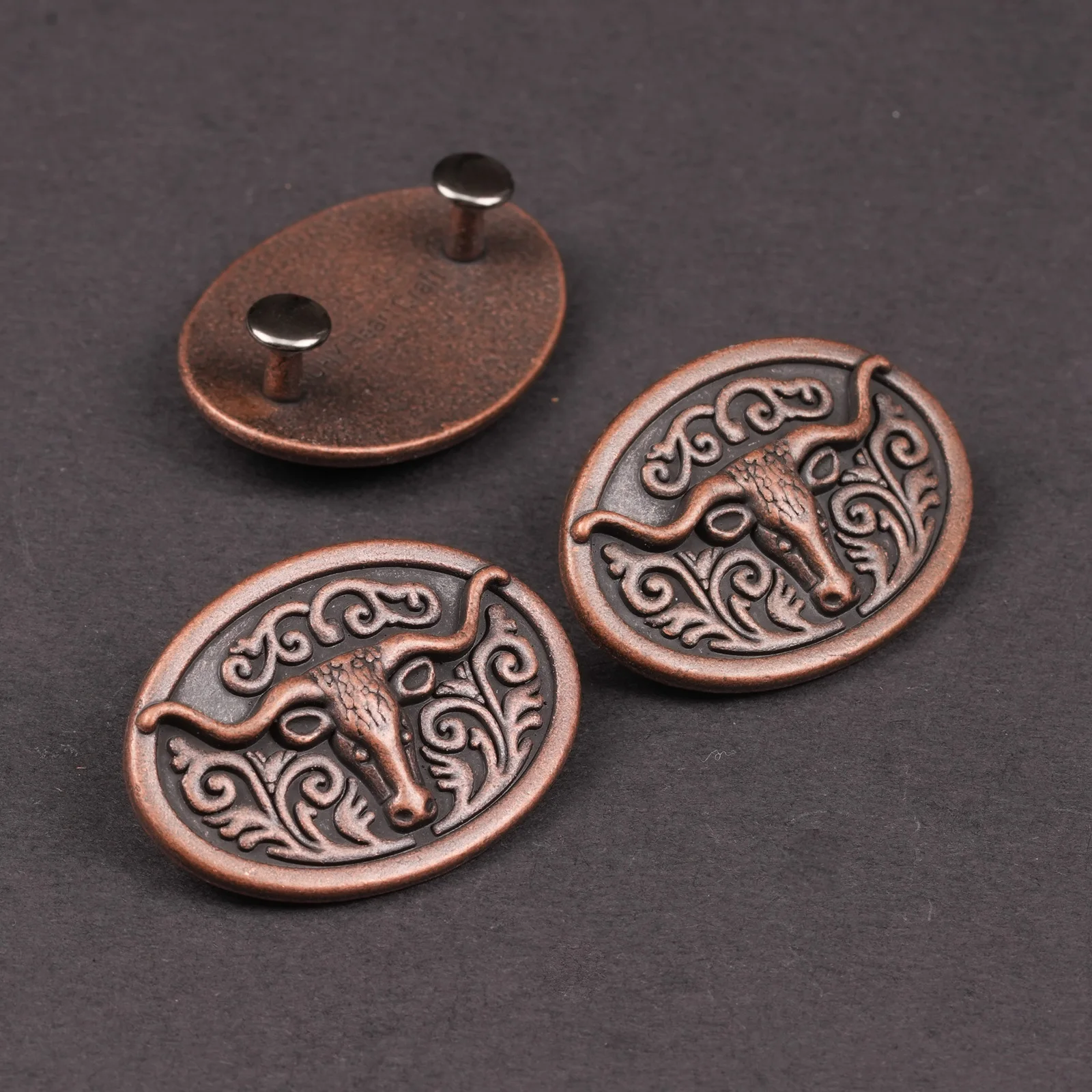 10pcs Vintage Red Copper Bull Head Oval Concho Western Longhorn Fasteners Tone for Leather Craft Belts Bags Rivetback