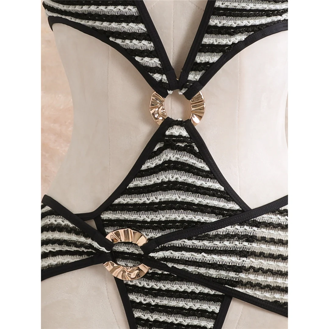 Mit Rock, gestreiftem Halterneck, V-Ausschnitt, Damen-Badeanzug, einteiliger Badeanzug, Damen-Monokini, hoher Beinausschnitt, Badebekleidung, Badeanzug, V8345. – Detail 11