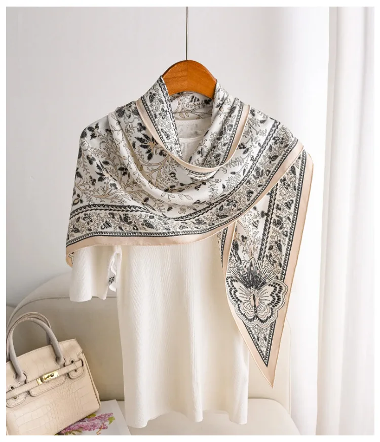 

2026 Pure silk woman neck scarf elegant floral print triangle scarf for women spring summer vintage shoulder cape