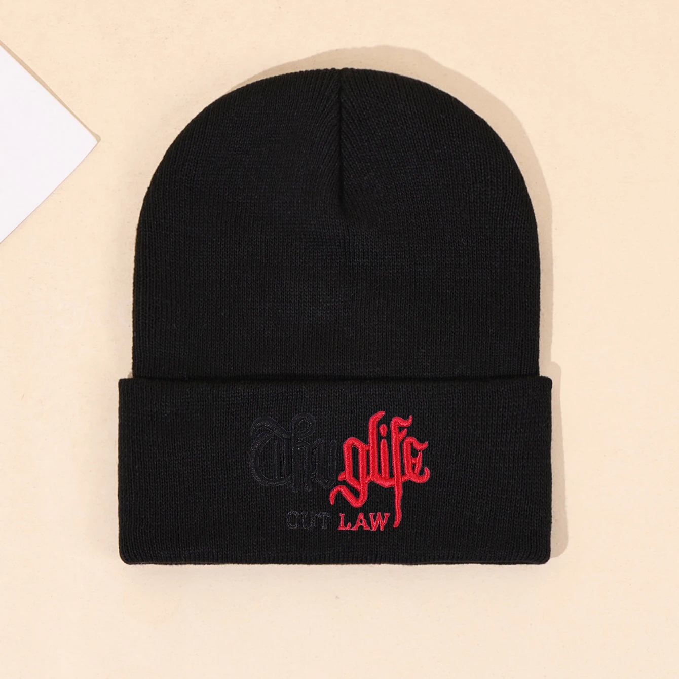 الخريف/الشتاء قبعة محبوكة جديدة دافئة مع خطابات التطريز محبوك قبعة الرجال والنساء اتجاهات الموضة بيني متعددة الاستخدامات