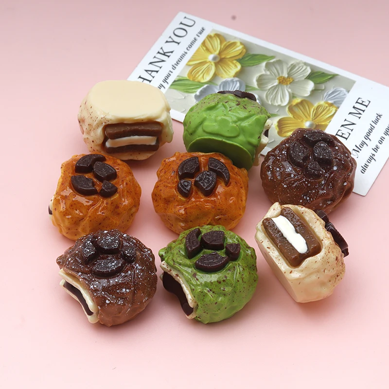 6/60pcs Simulated Decor Layer Cookie-filled Bread Chocolate Miniature Dollhouse Play Keychain DIY Accessory Component