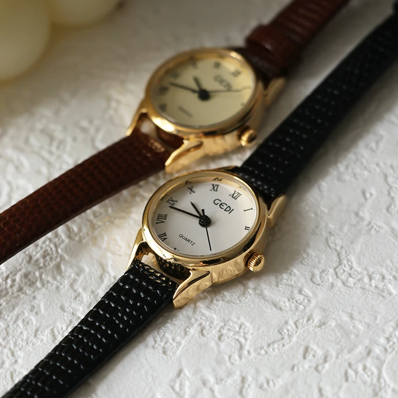 

New Women'S Leather Strap Watch, Vintage And Artistic Small Gold Watch, Quartz Watch For Women, Creative Gift For Ladies.