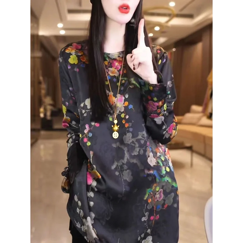 Otoño nueva moda exquisita industria pesada luz de lujo Floral cuello redondo elegante Top para mujeres