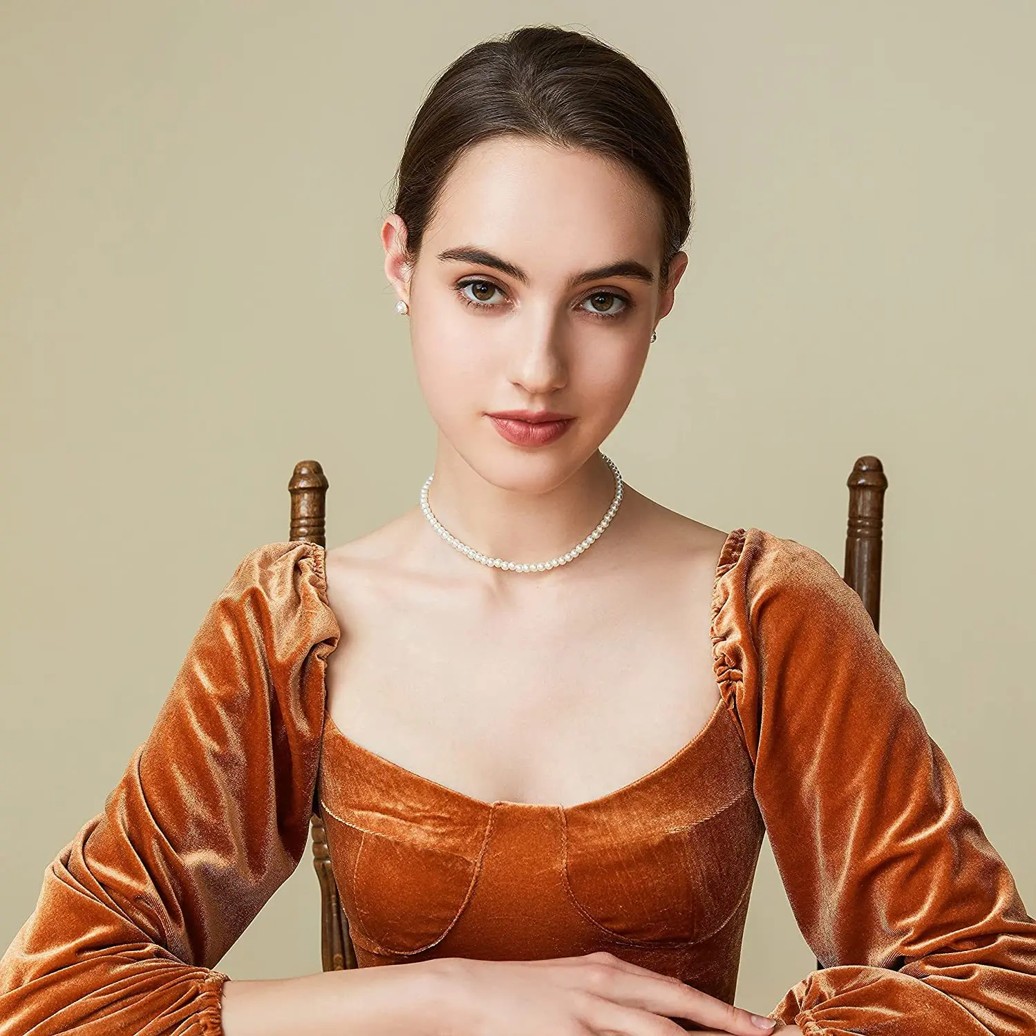 Mode Multilayer Elegante Weiße Perle Kragen Choker Halskette Für Frauen Perlen Handgemachte Hochzeit Banguet Halskette Vintage-Schmuck – Detail 6