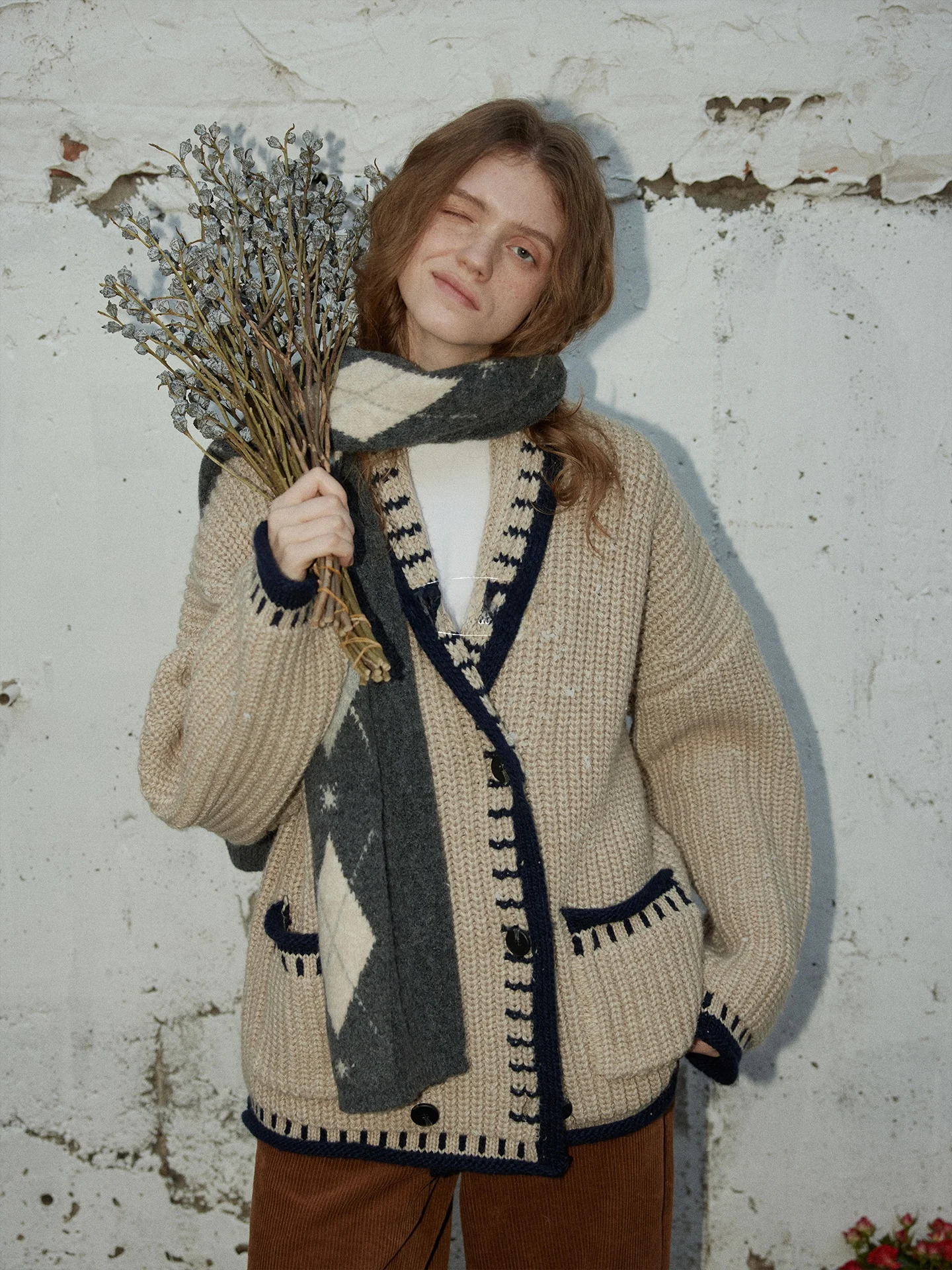 

BMLT Wild Wind Mustard Yellow Wool Thiened V-neck Knitwear Loose Color Block Autumn Winter Korean Style Outerwear Sweater