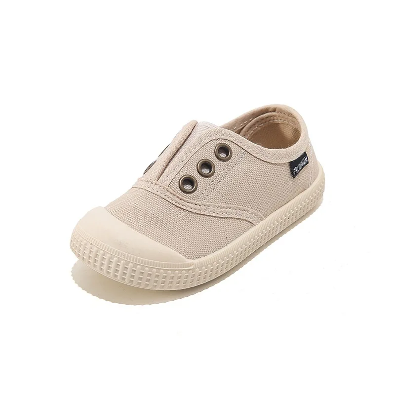 נעליים בז' לתינוק