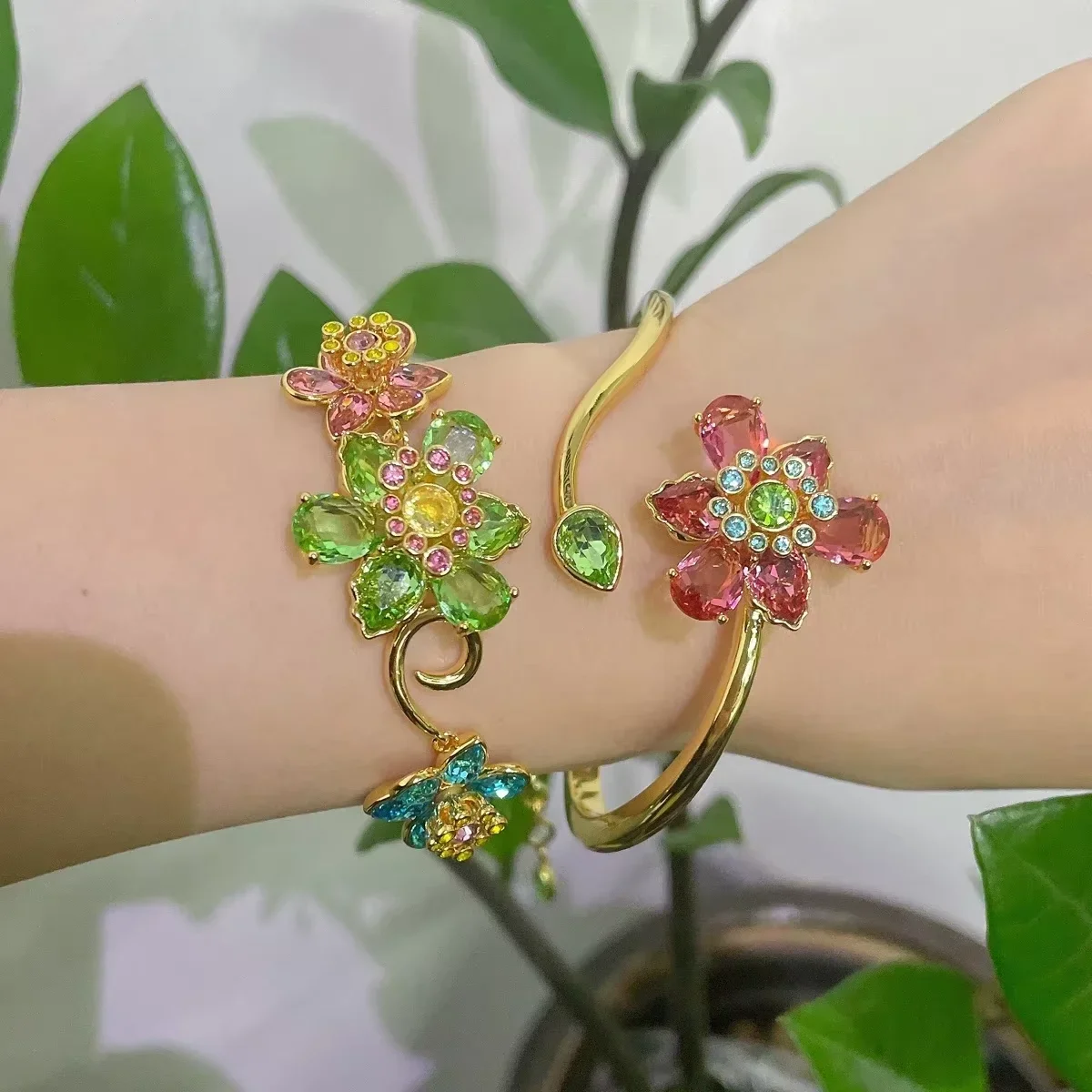 2026 Light Luxury High-quality Commemorative Jewelry Sets Charming Pink Flower Crystal Earrings Blue Gemstone Necklace for Women