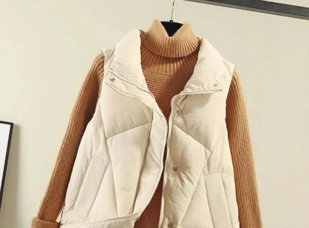 Women's Winter Waistcoat Lapel Collar Zippered Vest Jacket with Pockets Cotton Padded Warm Sleeveless Coat for Outdoor Vest