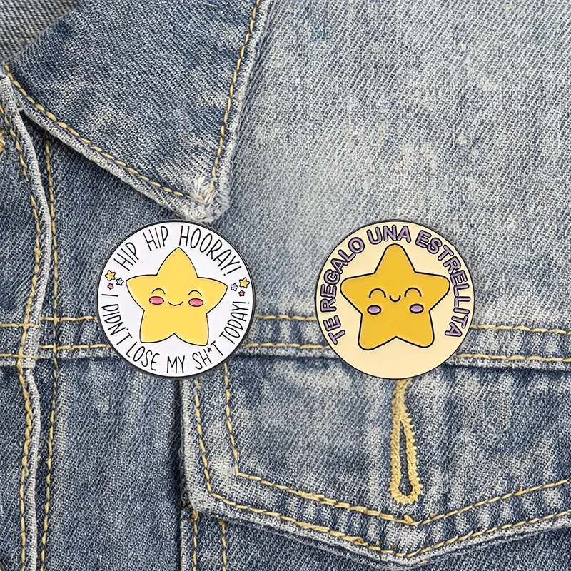 Lustiger Stern-Zitat-Anstecker, Sammlerstück, niedliche Meme-Charakter-Brosche für Rucksack, Jacke, Tasche, Teenager-Geschenk, Mode-Accessoire – Detail 5