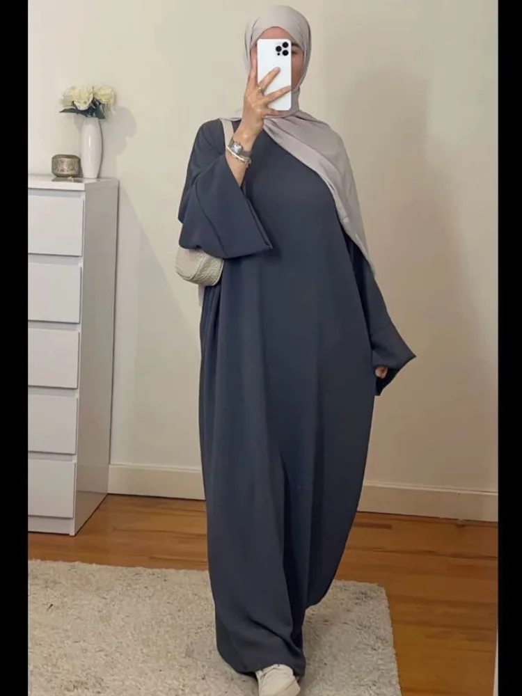 2026 Neue Einfarbige Abaya für Muslimische Frauen mit Trompetenärmeln, Loses Maxikleid, Dubai Casual Islamisches Gewand