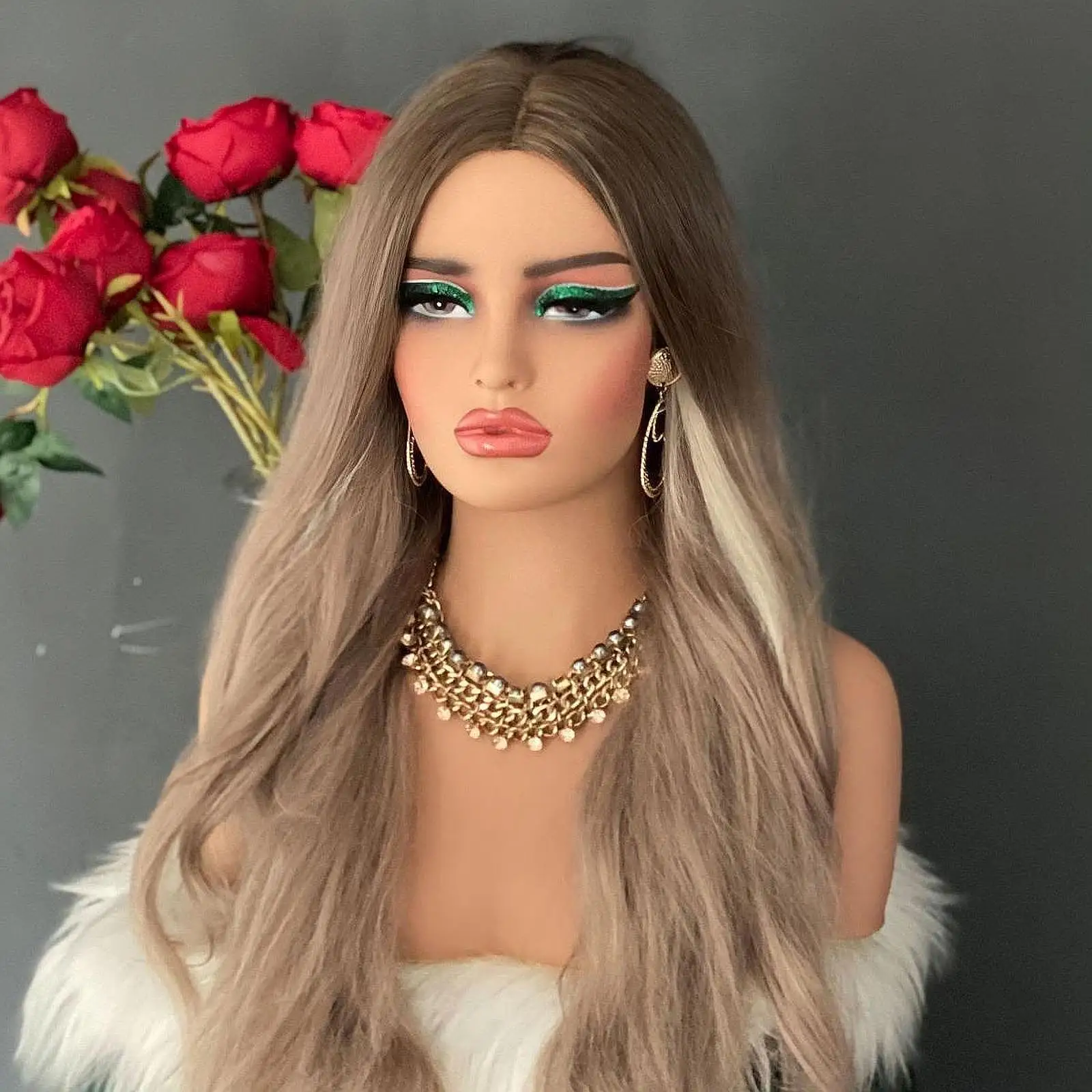 أنثى عارضة أزياء رئيس قبعة رف شاشة مع ماكياج شعر مستعار حامل شعر مستعار عرض نموذج للأقراط شعر مستعار صنع المجوهرات القبعات قطع الشعر