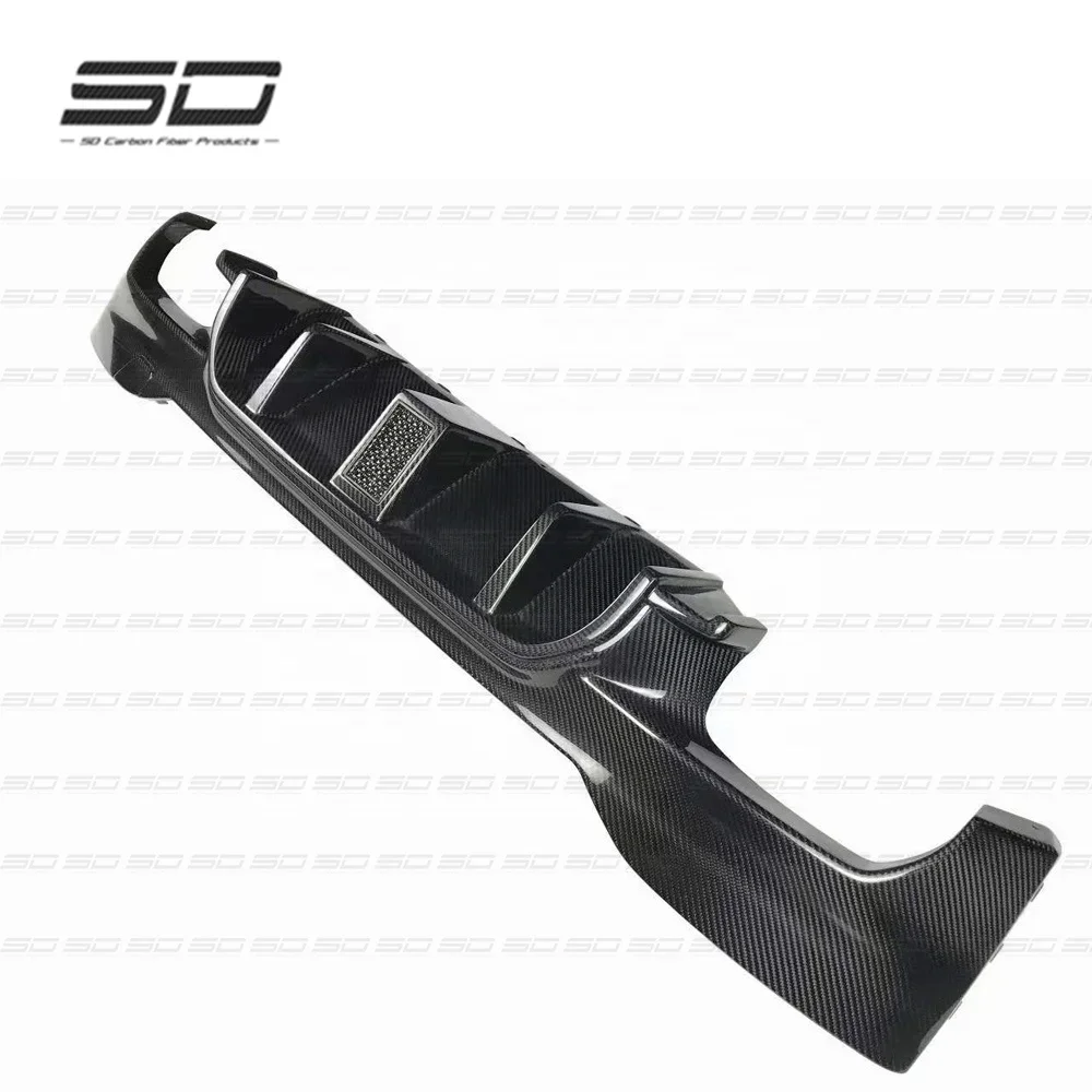 High Quality Car Accessories Real Carbon Fiber Body Kit Rear Bumper  Diffuser Lip With Led Light For M5 F90