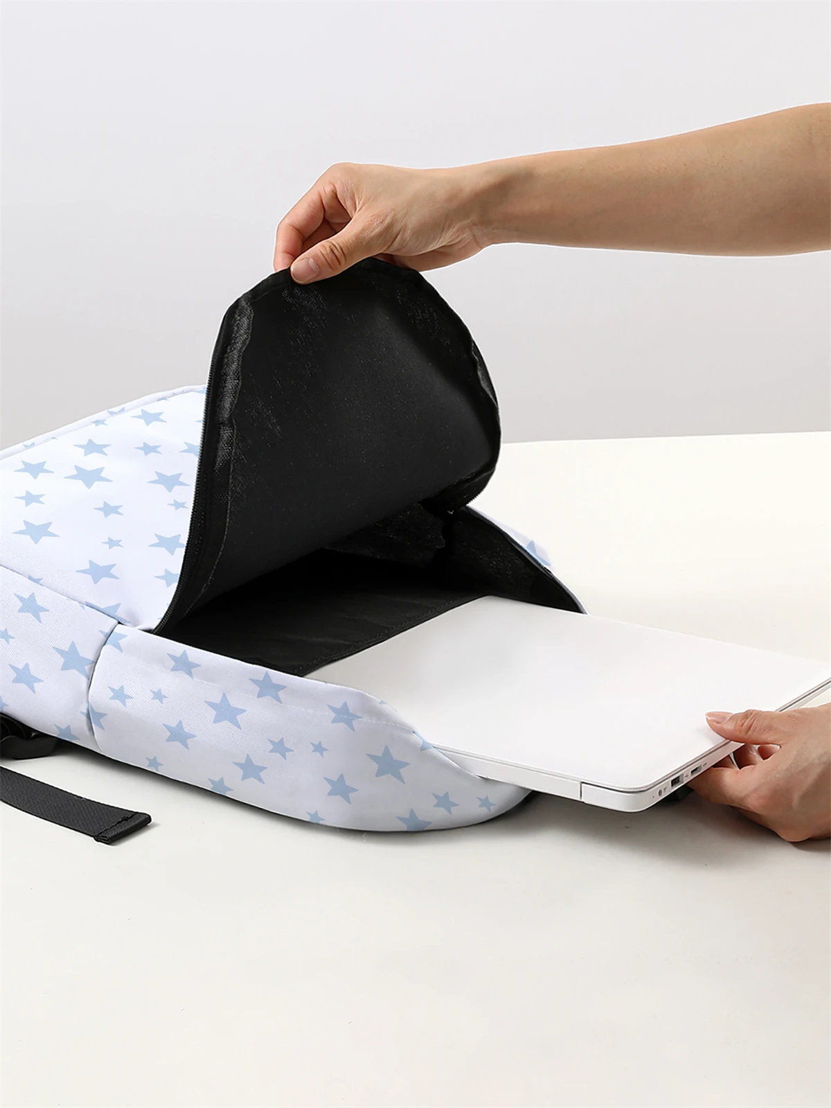 حقائب ظهر جامعية جديدة ذات سعة كبيرة للرجال والنساء، وأجهزة كمبيوتر محمولة عصرية للنساء، وحقائب ظهر، وحقائب سفر لطيفة للفتيات