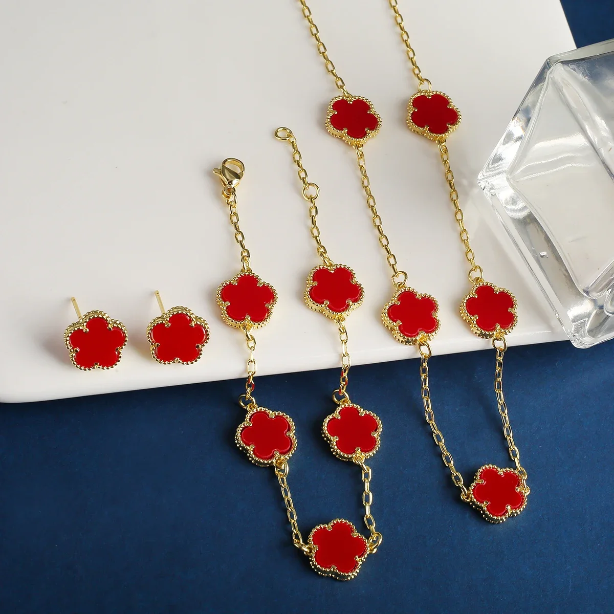 Nieuwe Mode Dubbelzijdige Lucky 5 Bladbloem Klassieke Set Eenvoudige Maar Mooie Mode En Alles