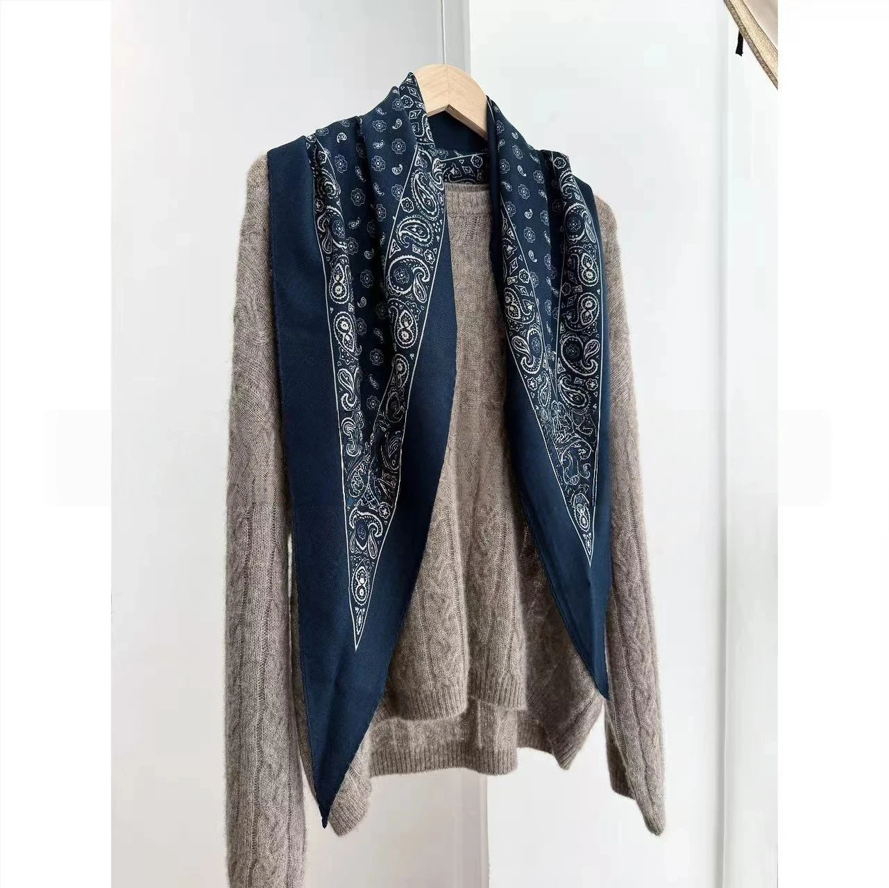 Vintage 100% Wool Navy Blue Paisley Floral Triangle Scarf for Women Ethnic Bandana Neck & Head Scarf Shawl for Fall Winter