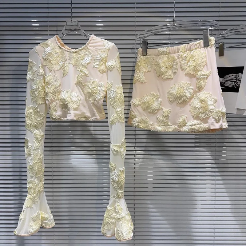 Summer Fashion Women Suits Embroider Flower Hollow Out Long Sleeve Tops Elastic Skirts Set Female Two Piece Sets Womens Outifits