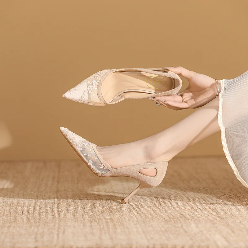 صنادل نسائية أنيقة شبكية بمقدمة مدببة أحذية بكعب عالي لصيف 2025 أحذية زفاف فاخرة بكعب ستيليتو باري أحذية مثيرة شرائح Mujer