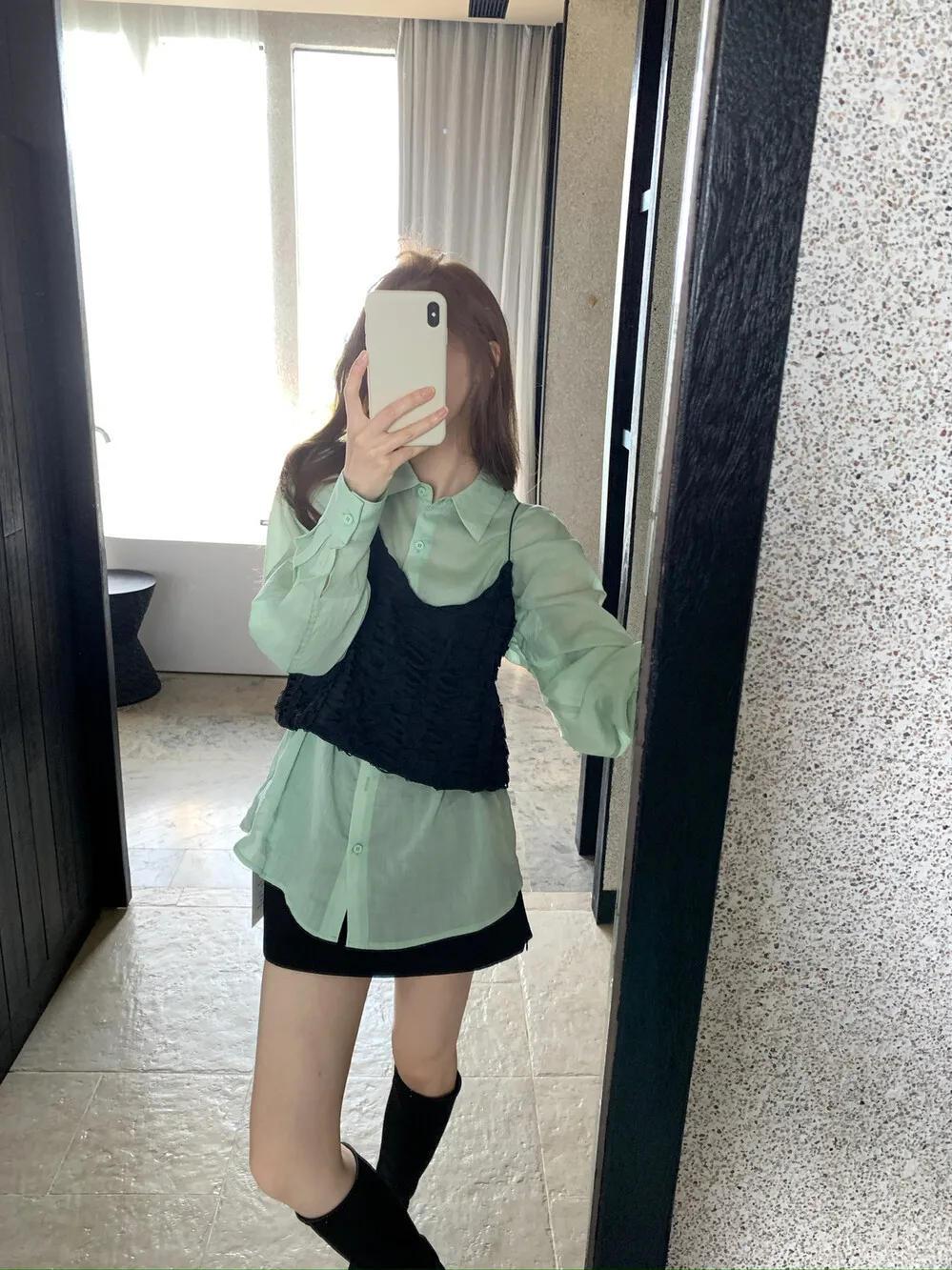 

Lilian Santa Silk Linen Commute Loose Sun Protection Color Block Layering Shirt Vest Set Women's Fashion Spring 2026