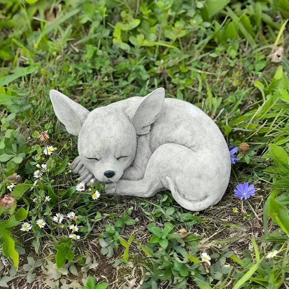 1pc Collectible figurine, Chihuahua dog statue for outdoor garden decoration, used for outdoor garden decoration, lawn decoration, terrace decoration, used as a pet memorial sculpture, paired with succulent plant pot ornaments