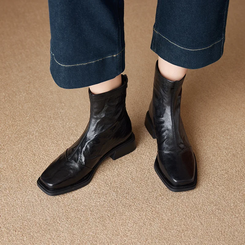 

Женские ботинки 2026: новые полусапожки из натуральной кожи с квадратным носком, модные осенне-зимние ретро-ботинки с плиссировкой