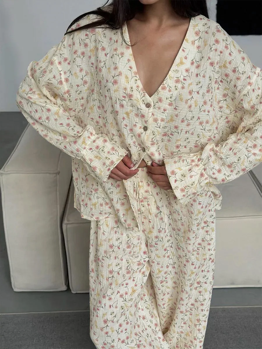 

2026 New 100% Cotton Long Sleeve Loose Comfortable Floral Printing V-neck Pajamas Set Womens Home Wear 2 Pieces Pyjamas Suit