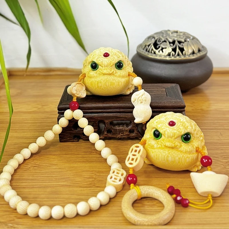 Solid Bamboo Golden Toad Hand Toy, Bamboo Carving 5.0 Good Luck Golden Toad Ornament,Pendant， Cultural Toy