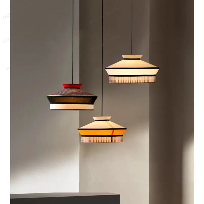 

Lamp fabric pendant lamp French dining table and bar decoration Song style aesthetic design creative restaurant light bulb G80