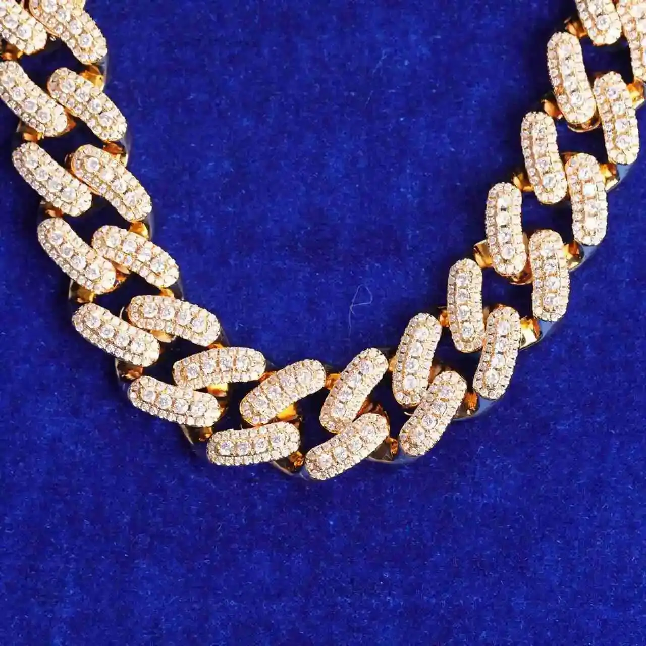 

Новый дизайн, 18 мм, кубинское ожерелье-цепочка Майами с желтым и белым золотом, толстая огранка, ожерелье с пряжкой из муассанита