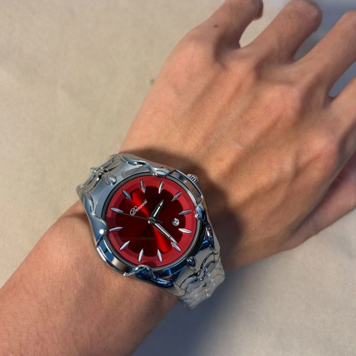 Creative Devil Claw Bright color Dial Quartz Watch Men Y2k Silver Unisex Personalize High Quality Medieval Unique AAA Clock