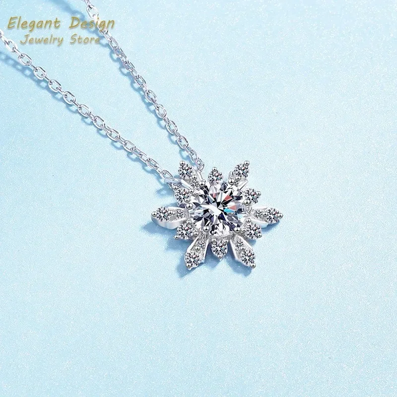 For Women Shine Snowflake Jewelry Platinum Pt950 Flower Shaped 1ct Moissanite Pendant Necklace Perfect for Every Occasion