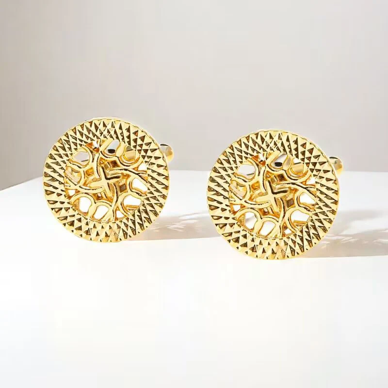 

Luxury Retro Titanium Steel Cuff Links Micro-Inlaid Zircon European American Fashion Personality Hollow Design