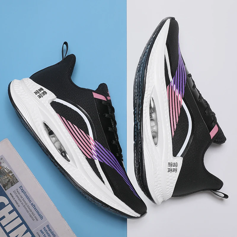 

Ultra Light Comfortable Men's Sports Training Shoes Men’s Running Shoes Breathable Thick Sole Shock-absorbing Marathon Sneakers