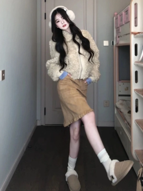 

Ретро Sli ort Меховое кожаное интегрированное пальто с красивым воротником Уникальный топ Неудобный зимний женский джет