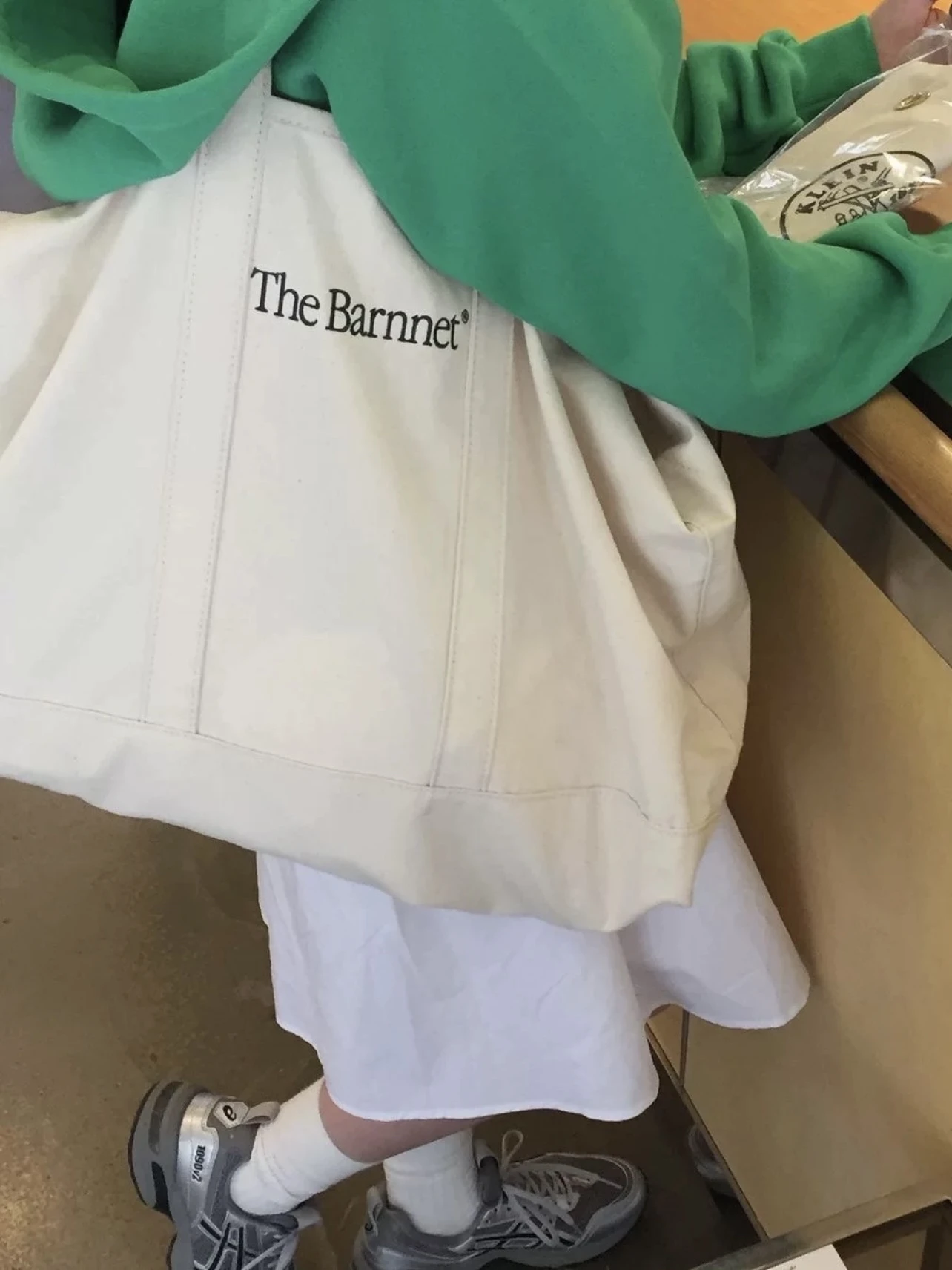 

Korean Style Embroidered Letter Logo Canvas Bag Miss Candy Youth Fashion Handbag Casual Scene Eight Milk Letter Bag