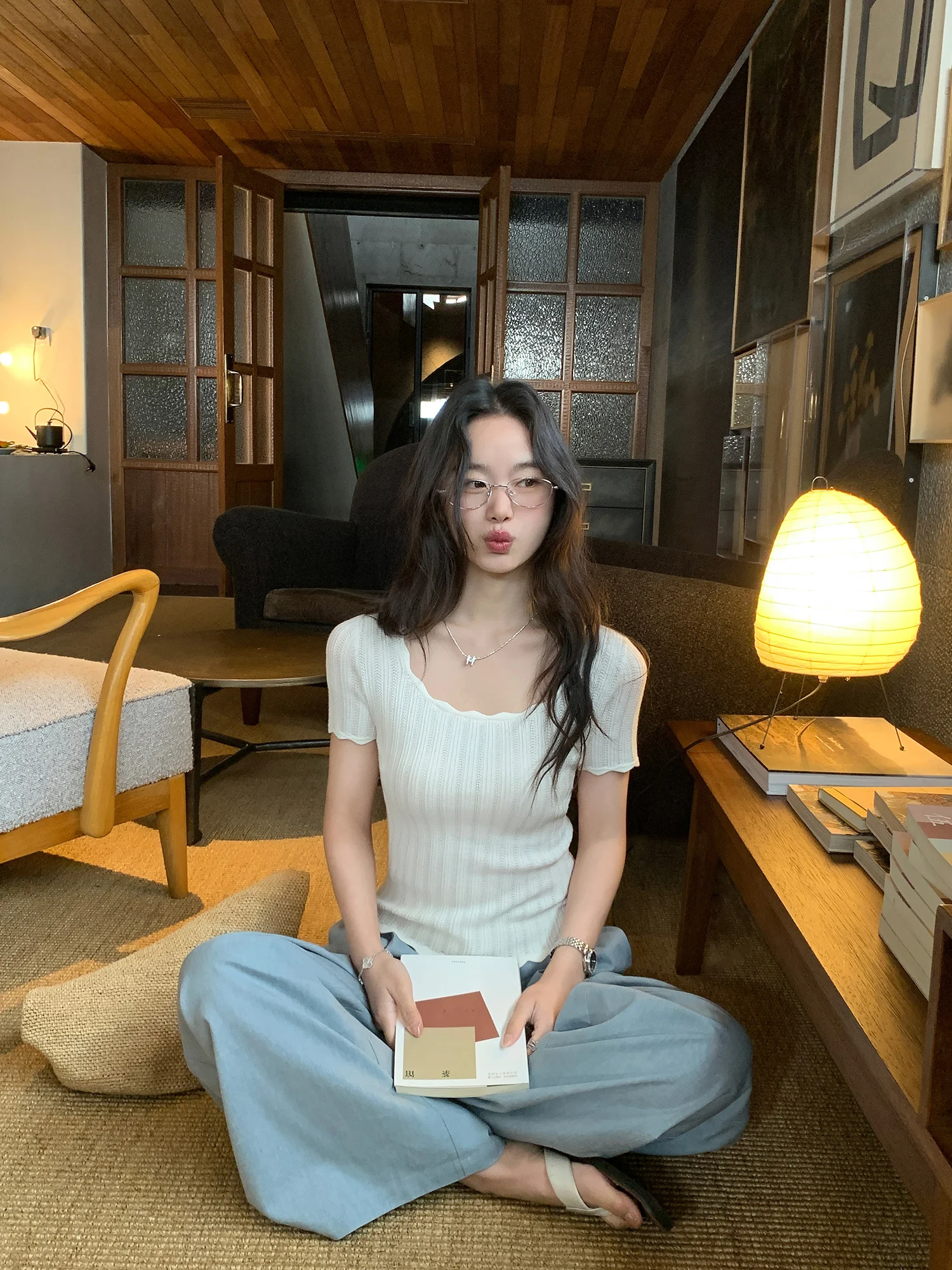 

Pusumede White Floral ort Sve Knitted T-irt Women's Slim Fit ort Sle Ele Top Faionable round Ne Pullover