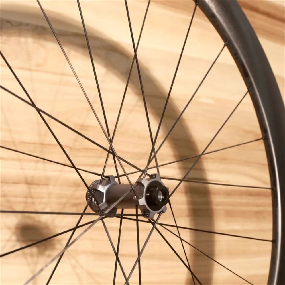 New 24 Hole Sealed Bearing Ultra Light Four Claw Road Bicycle Wheel Hub, 100/135/142 Compatible With For SHIMANO SRAM 11S