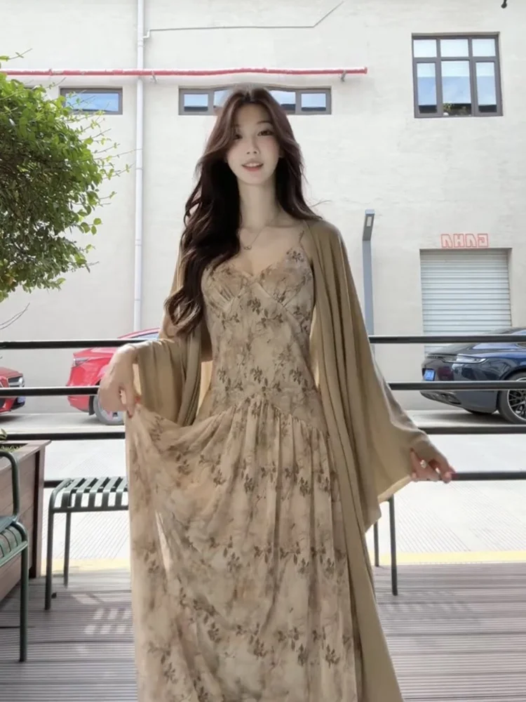 

Сексуальный комплект из двух предметов с открытыми плечами и цветочным принтом Pure Desire, весенний, в стиле Jiangnan Rainy, с шарфом на плечи