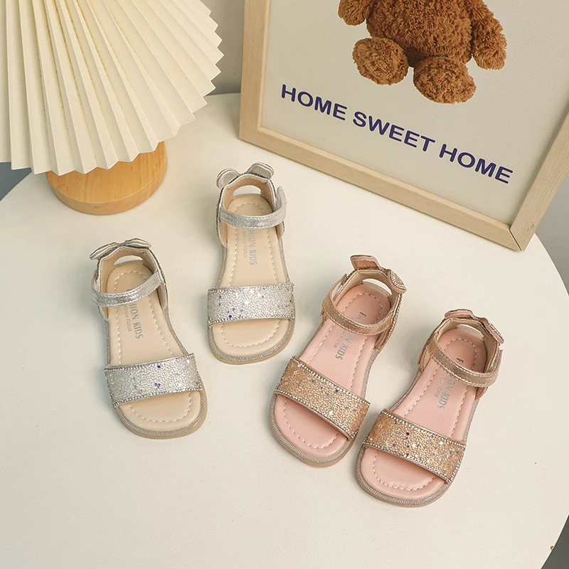 

Детские блестящие сандалии для девочек, милые плетеные Повседневные детские туфли с открытым носком, нескользящая обувь принцессы, 2024