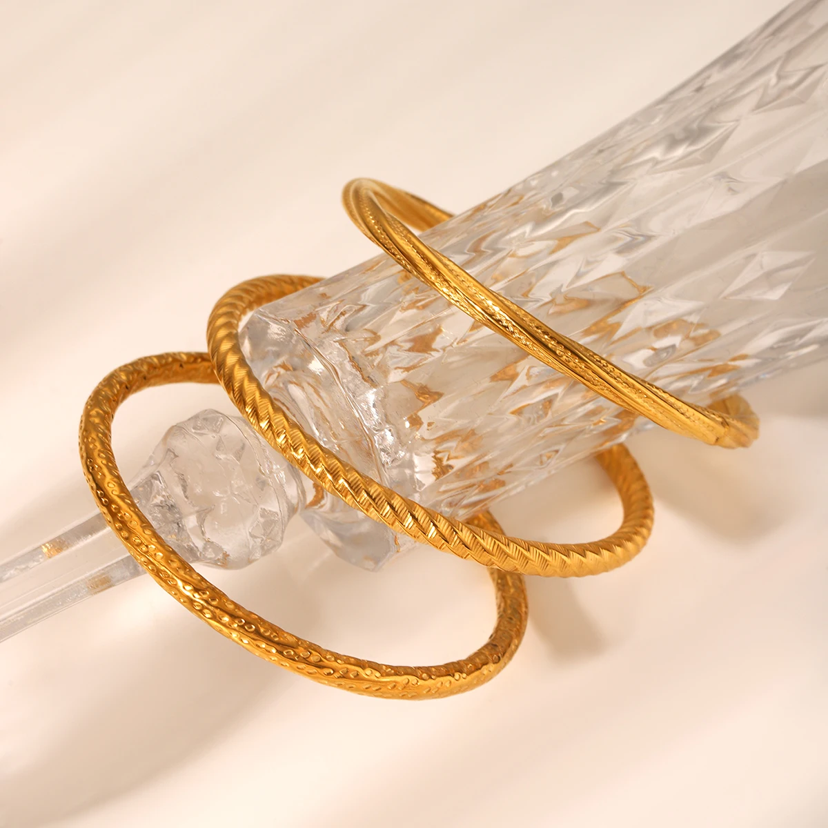 Vintage Stainless Steel Twisted Textured Bracelet Stackable Bangle Set Light Luxury 18k Gold Plated Wedding Bridal Jewelry Gift