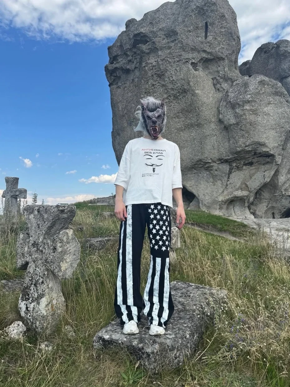 

Distressed American Style Wide Leg Jeans With Patchwork Design Comfortable Loose Fit Unisex Pants